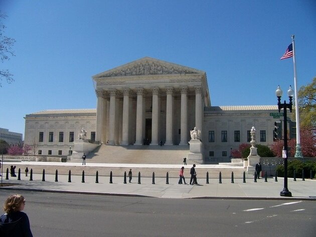 Здание верховного суда США