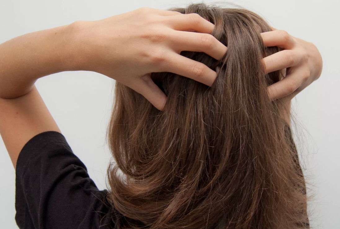 Как восстановить густоту волос после стресса