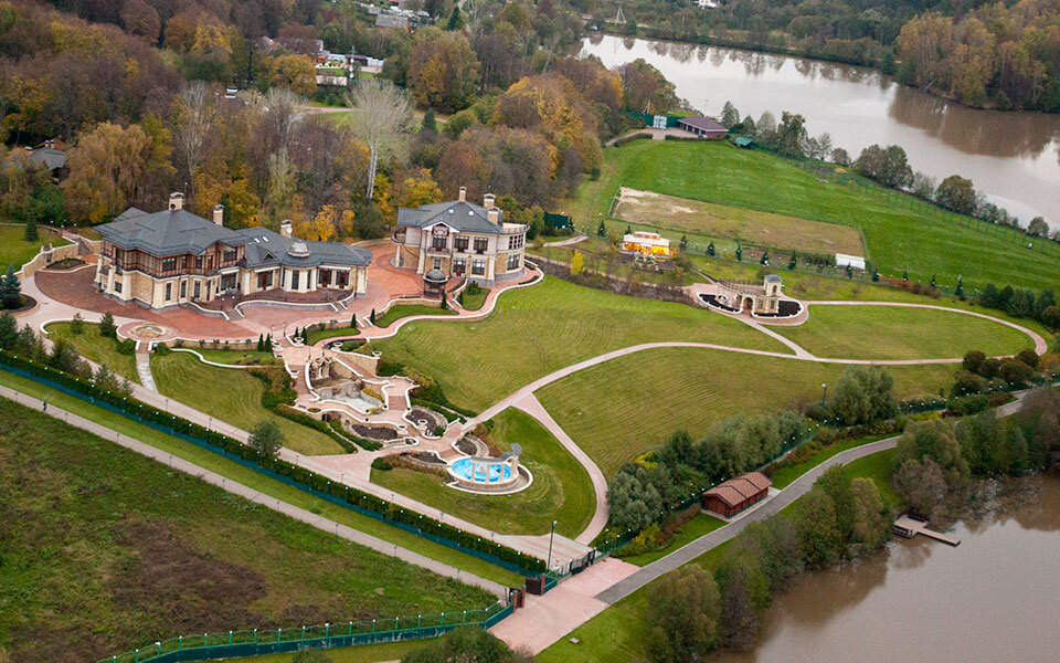 Взято на Яндексе