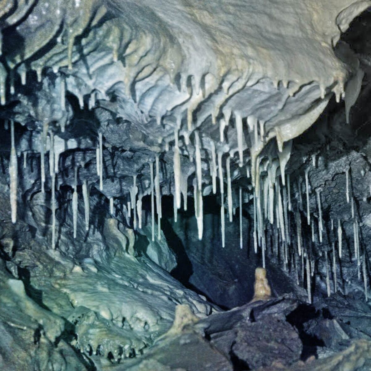 Сталактиты. Растут, как сосульки