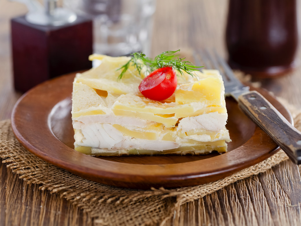 Судак в мультиварке. Судак в мультиварке. Рыба тушеная в духовке. Судак по псковски. Судак в мультиварке рецепты.