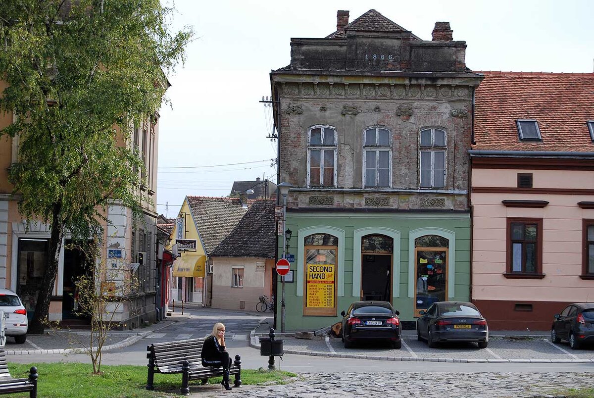 Здание на Житной площади с фасада