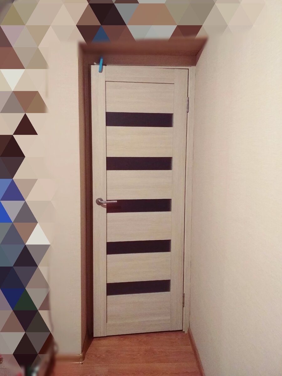 Фото автора: кухонная дверь. Вид из кухни.