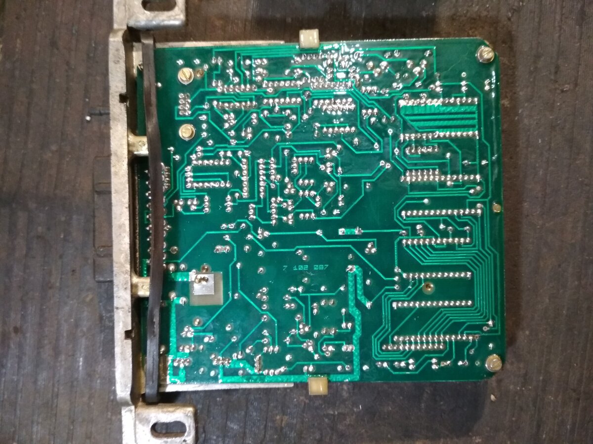 ЗИЛ-130 двигатель с ЭБУ, и коммутатор от ВАЗ-2108. | Авторемонт и техника |  Дзен
