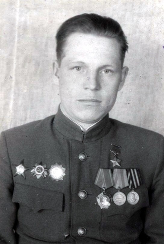 Герой Советского Союза Иван Кустов в годы войны