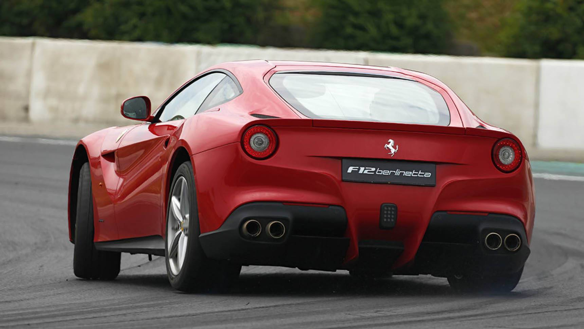 Ferrari f12 2021