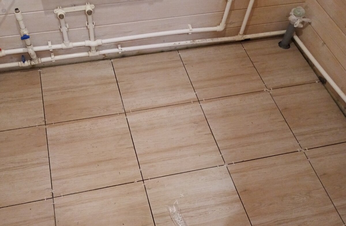 Та самая плитка. Только что уложена!))