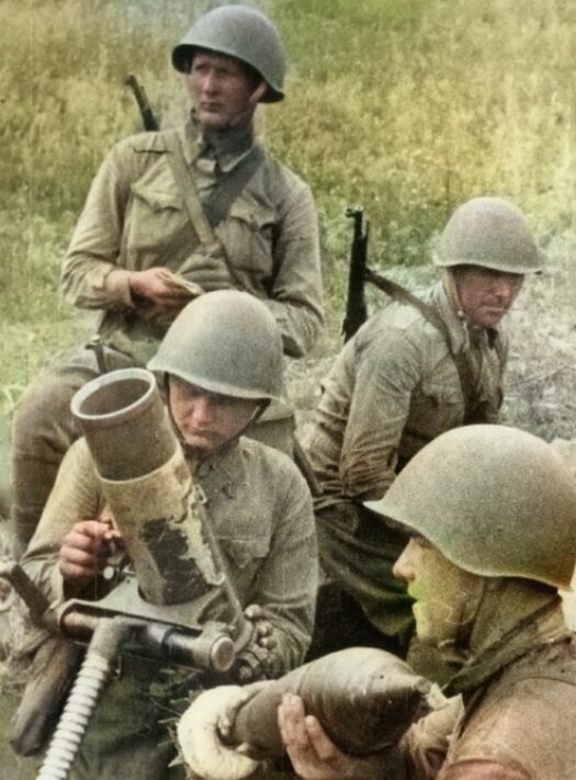 Советские миномётчики времён ВОВ...