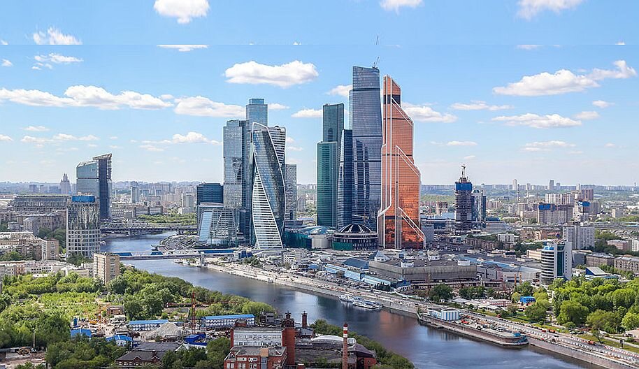 Красивый вид, если только никто не мешает им любоваться. Фото: realty.rbc.ru