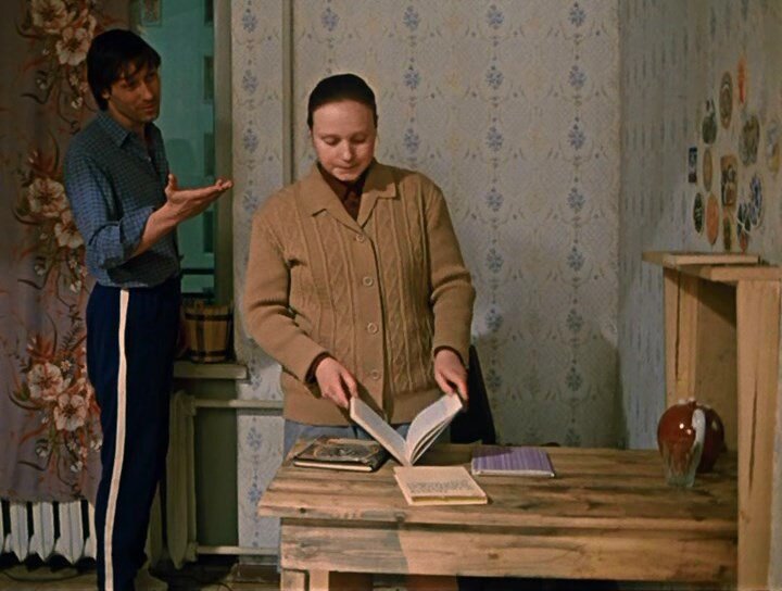 Евгения Глушенко в фильме "Влюблён по собственному желанию".