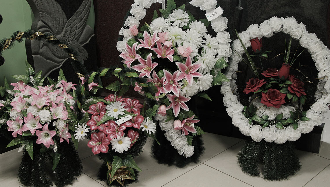 Ответы natali-fashion.ru: Почему считается, что два цветка это на похороны? Кто вообще это придумал