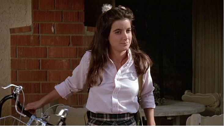 Доминик Данн в роли Даны