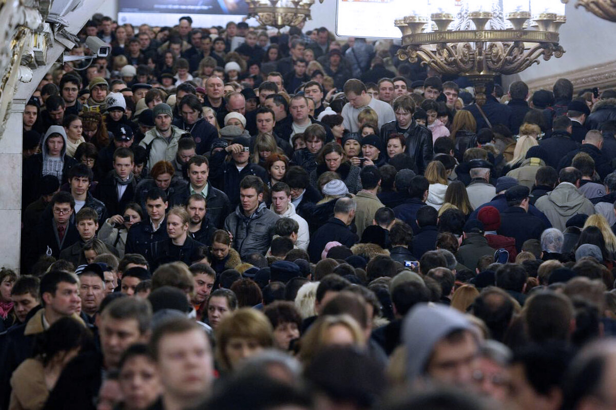 Давка в метро фото