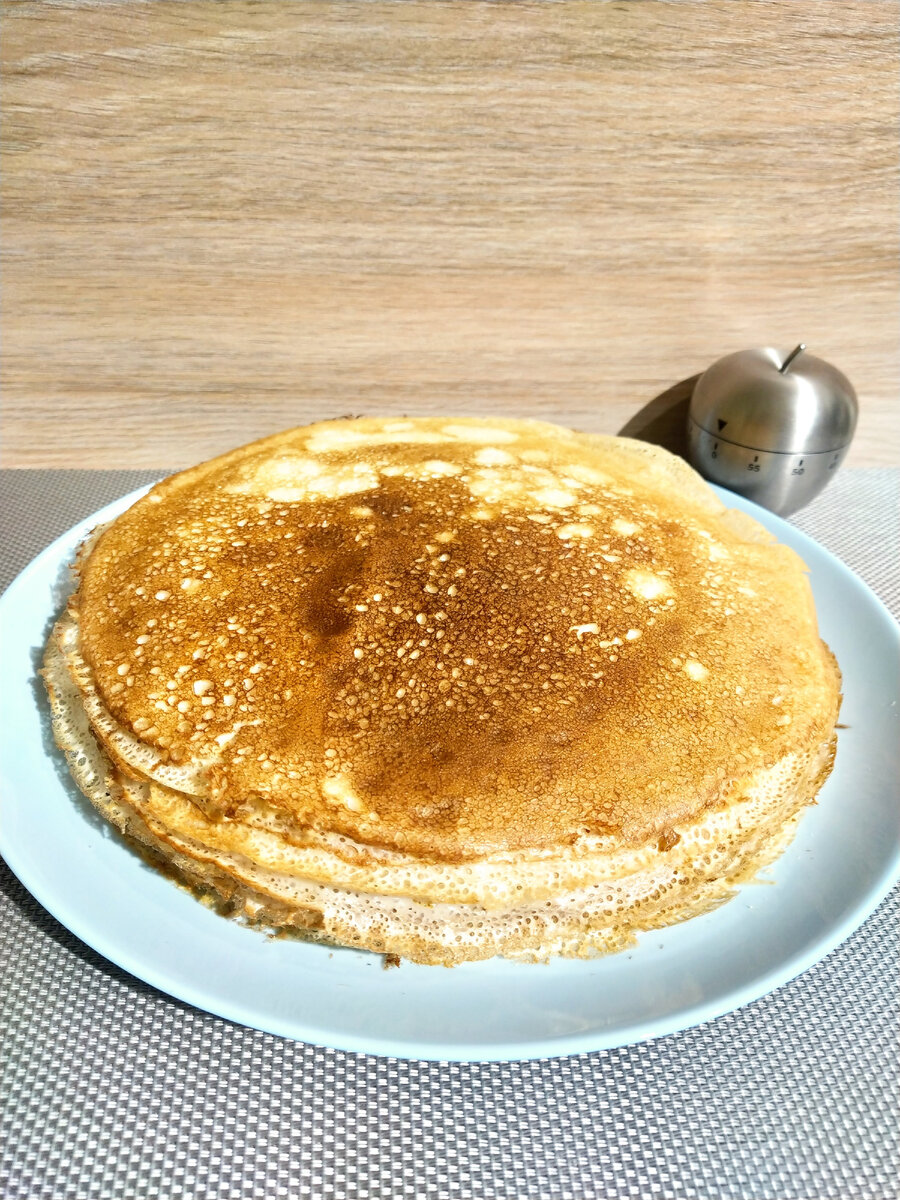 Секрет тонких блинов на молоке с дырочками без соды.