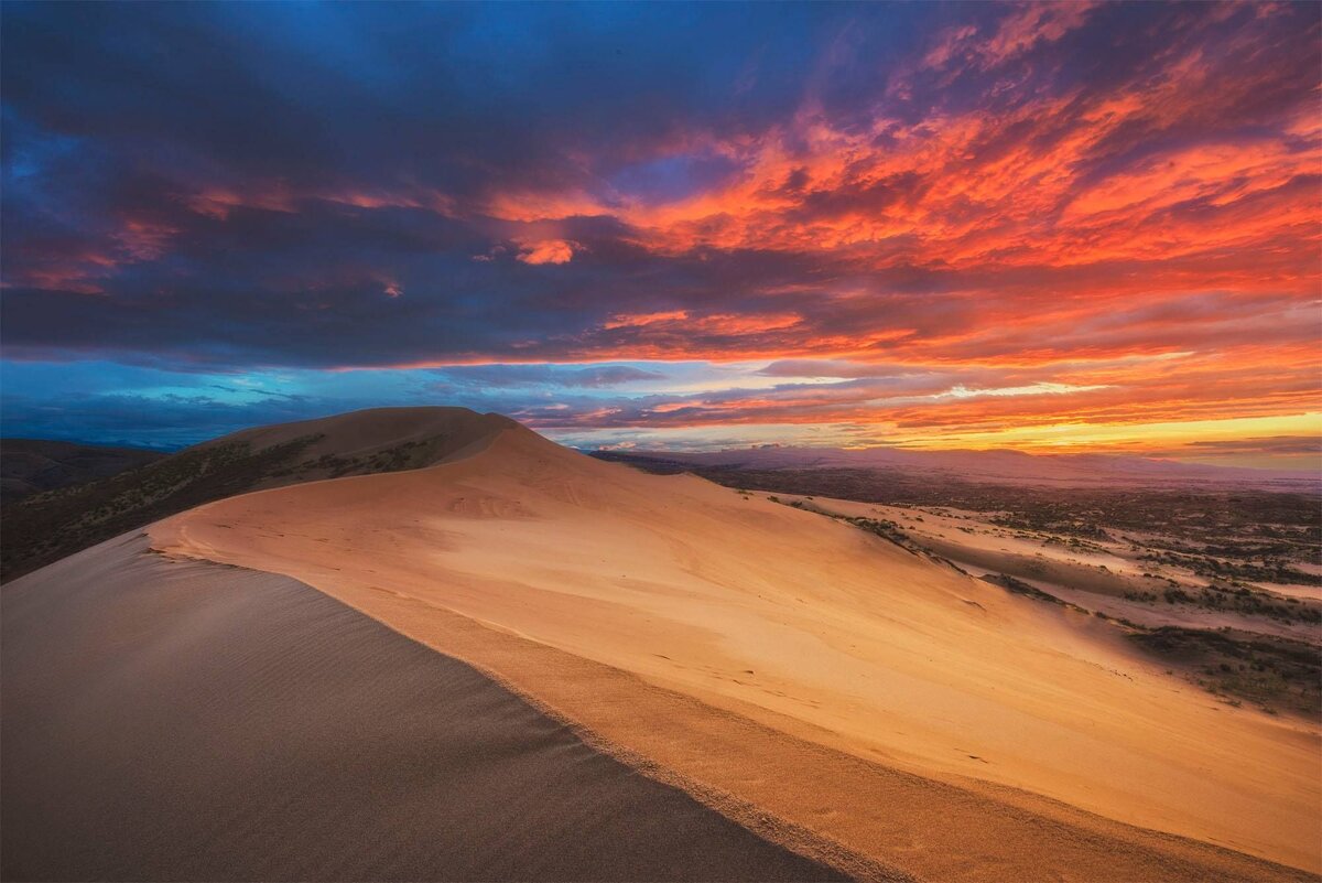 Как добраться: 32 километра от Махачкалы по E50 и P-217. Координаты бархана: 43.7922, 47.230134. 
﻿