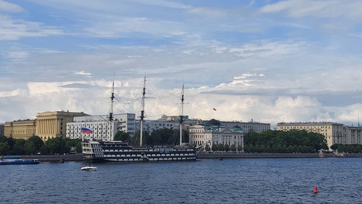 Китайские стражи ШИ-ЦЗА или достопримечательности Петровской набережной  Санкт-Петербурга | Поленова Виктория | Дзен