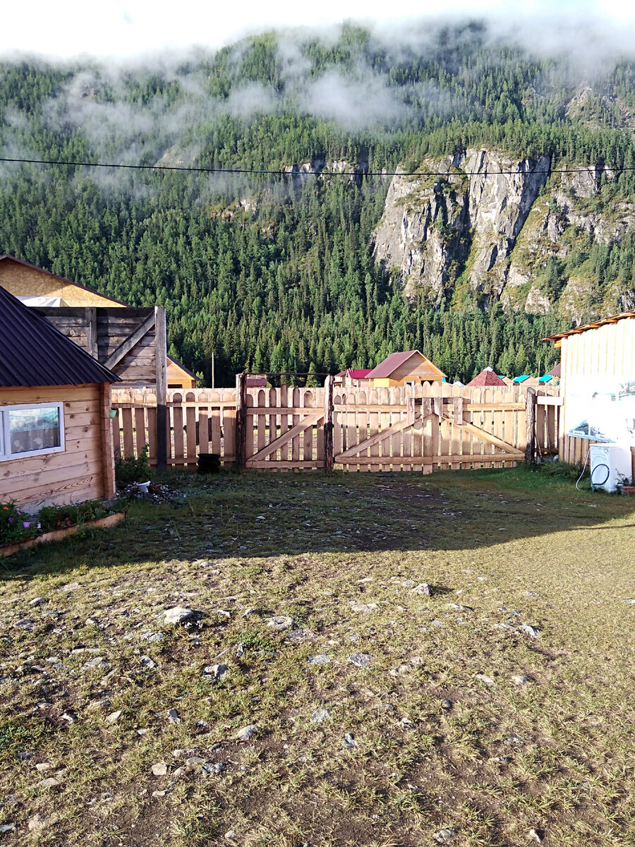 Утренний Акташ перед дорогой