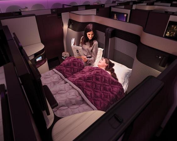 Qsuite-первая двуспальная кровать бизнес-класса в небе  (Qatar Airways)