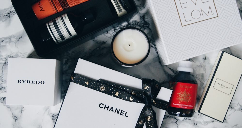 Опять подарок. Дарим подарки. Подарок сюрприз. Розыгрыш подарков. Опять подарок.