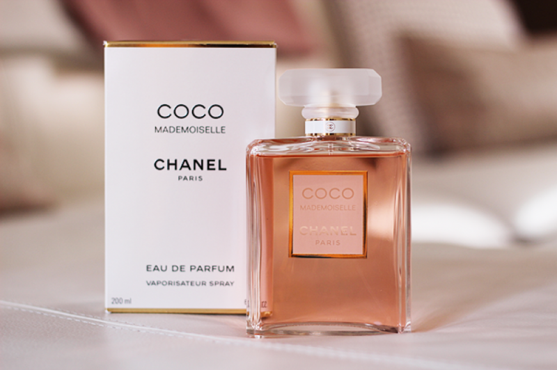 Туалетная вода coco mademoiselle. Духи Коко Шанель мадмуазель. Туалетная вода Chanel Coco Mademoiselle. Chanel Coco Mademoiselle 50 мл. Chanel Coco Mademoiselle EDP for women 100 ml.