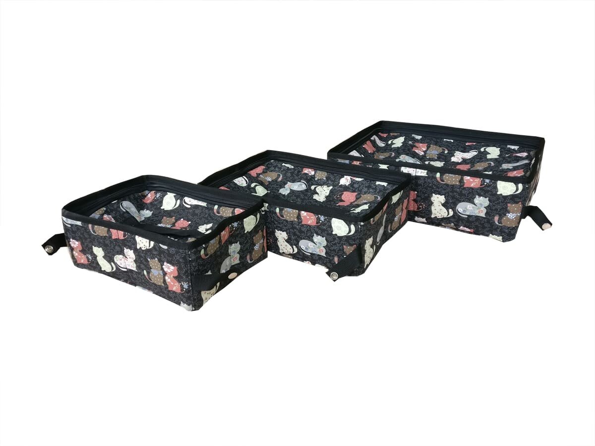 Когда в доме появляется кошка, то сразу встает вопрос о приобретении комфортного, удобного туалета. Мы хотим вам предложить еще и компактный складной туалет. За счёт его непромокаемости, в нём можно использовать как силиконовый наполнитель, так и обычный, древесный. Многие владельцы животных считают наш складной туалет самым практичным и удобным вариантом.
Самым важным и критерием является его компактность и многофункциональность. Складной туалет можно использовать и в домашних условиях. Достаточно насыпать в него любой наполнитель, которым вы привыкли пользоваться. И менять его по мере надобности. А если вдруг складной туалет стал неприятно пахнуть, достаточно будет его просто постирать. Он не потеряет форму, цвет.