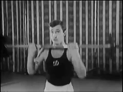 Советские боксеры как тренировались. Упражнения боксеров СССР. Тренировка боксеров в СССР. Боксeрская тренировка СССР. Круговая тренировка боксера в СССР.