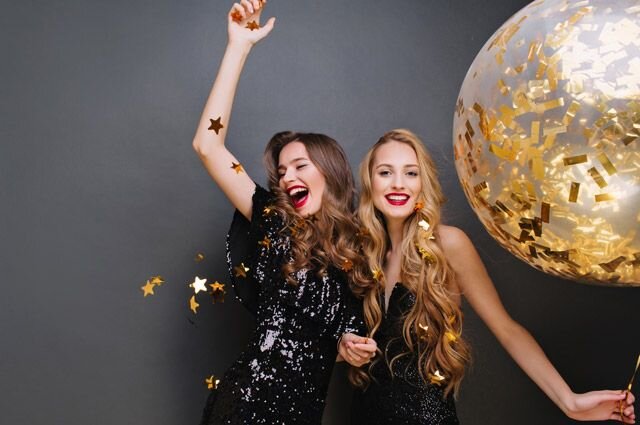 На любом празднике главное хорошее настроение и свежий отдохнувший вид. Поэтому накануне постарайтесь не испортить себе настроение мало важными проблемами и хорошенько выспитесь.