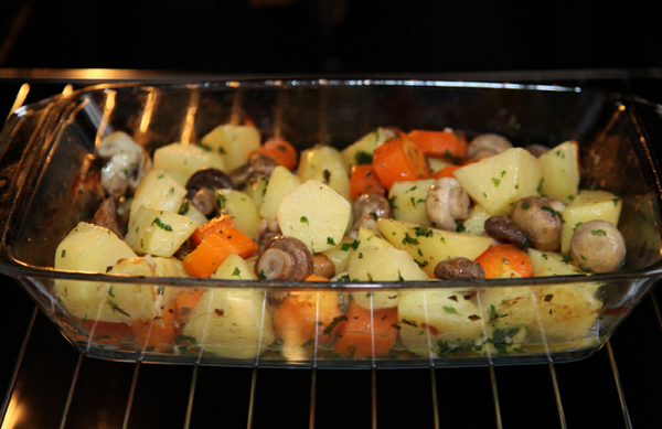 Царский обед — красная рыба запеченная с овощами