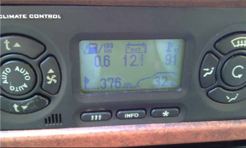 Что щелкает в машине после остановки двигателя