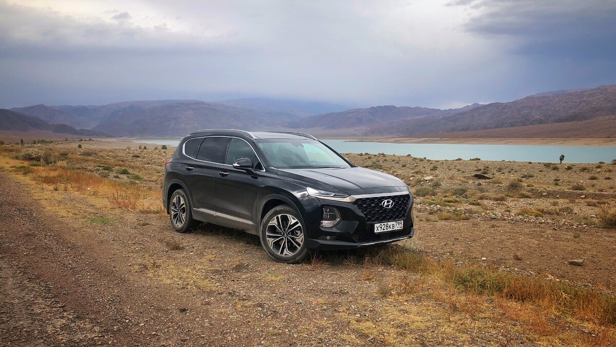 Hyundai Santa Fe - хороший семейный кроссовер. Но 2+ млн - это слишком...