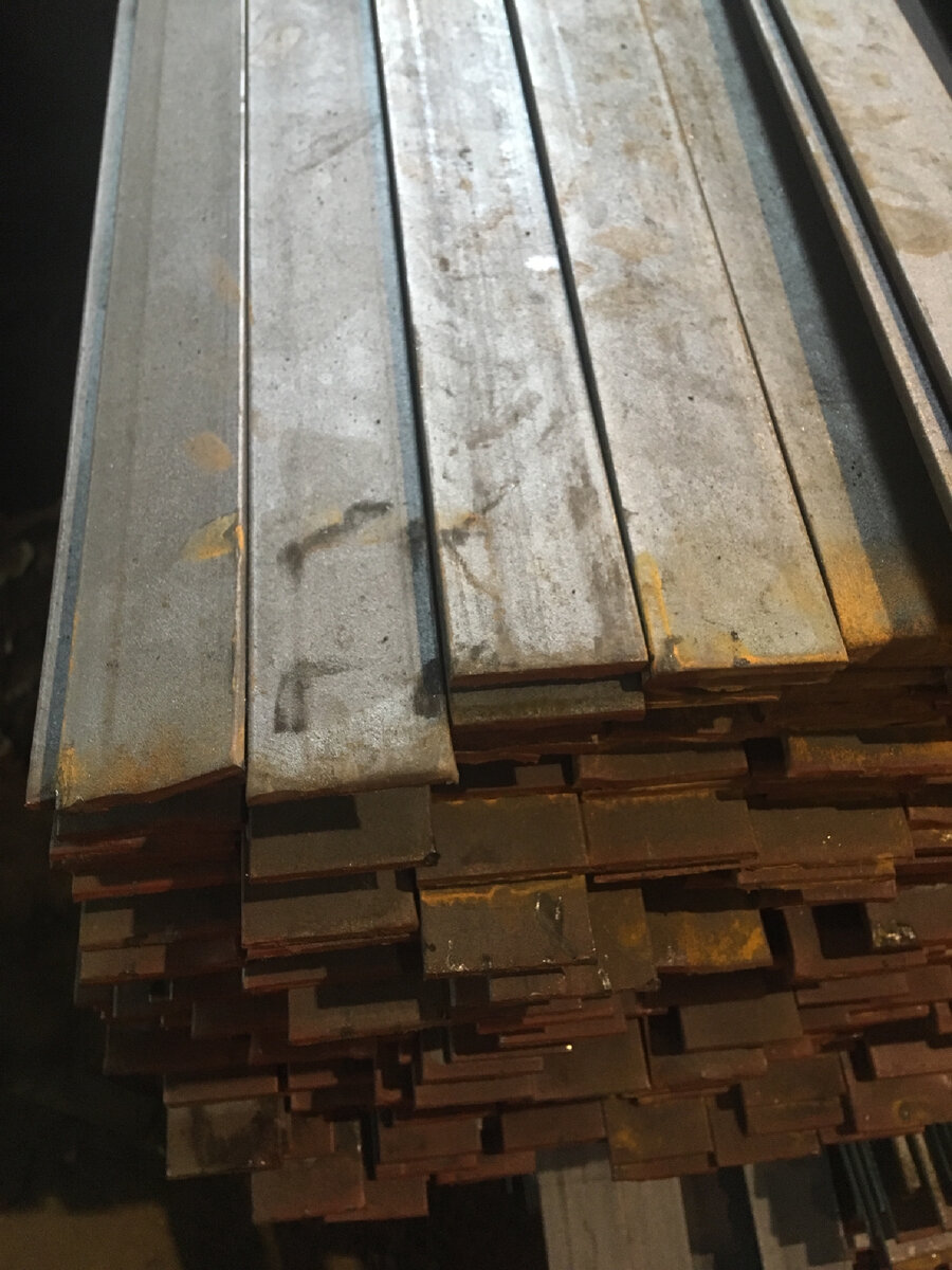 Полоса стальная.