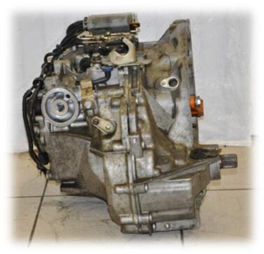 Имя: АКПП AL4, применяется для автомобилей Peugeot и Citroen. Она же DP0 у Renault.
Дата рождения: В серийном производстве с 1998 года. Родители: PSA Group (Peugeot-Citroen ); Renault S.A.
Место встречи: Устанавливаются на автомобили Пежо, Ситроен и Рено с двигателями объемом 1.4, 1.6 и 2.0.
