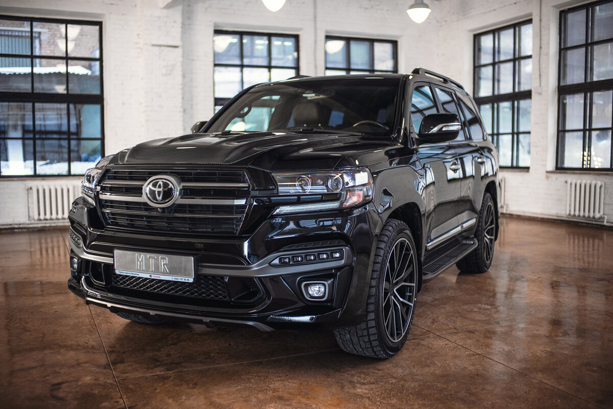 Тюнинг toyota land cruiser. Toyota lc200 2019. Toyota Land Cruiser 200 MTR 2020. Тойота ленд Крузер 200 Кхан 2019. Toyota Land Cruiser 200 2019 Black.