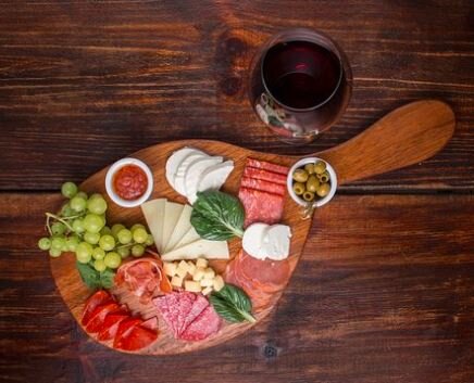 Специально для вас в этой статье мы подобрали 5 самых ароматных и классных вин, которые отлично подойдут для достижения красивой фигуры и соблюдения кетоза