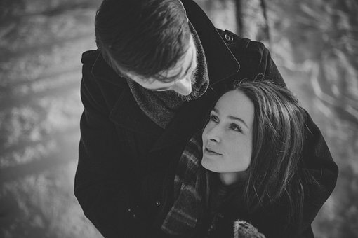 https://cdn.pixabay.com/photo/2016/11/29/12/36/adult-1869541__340.jpg