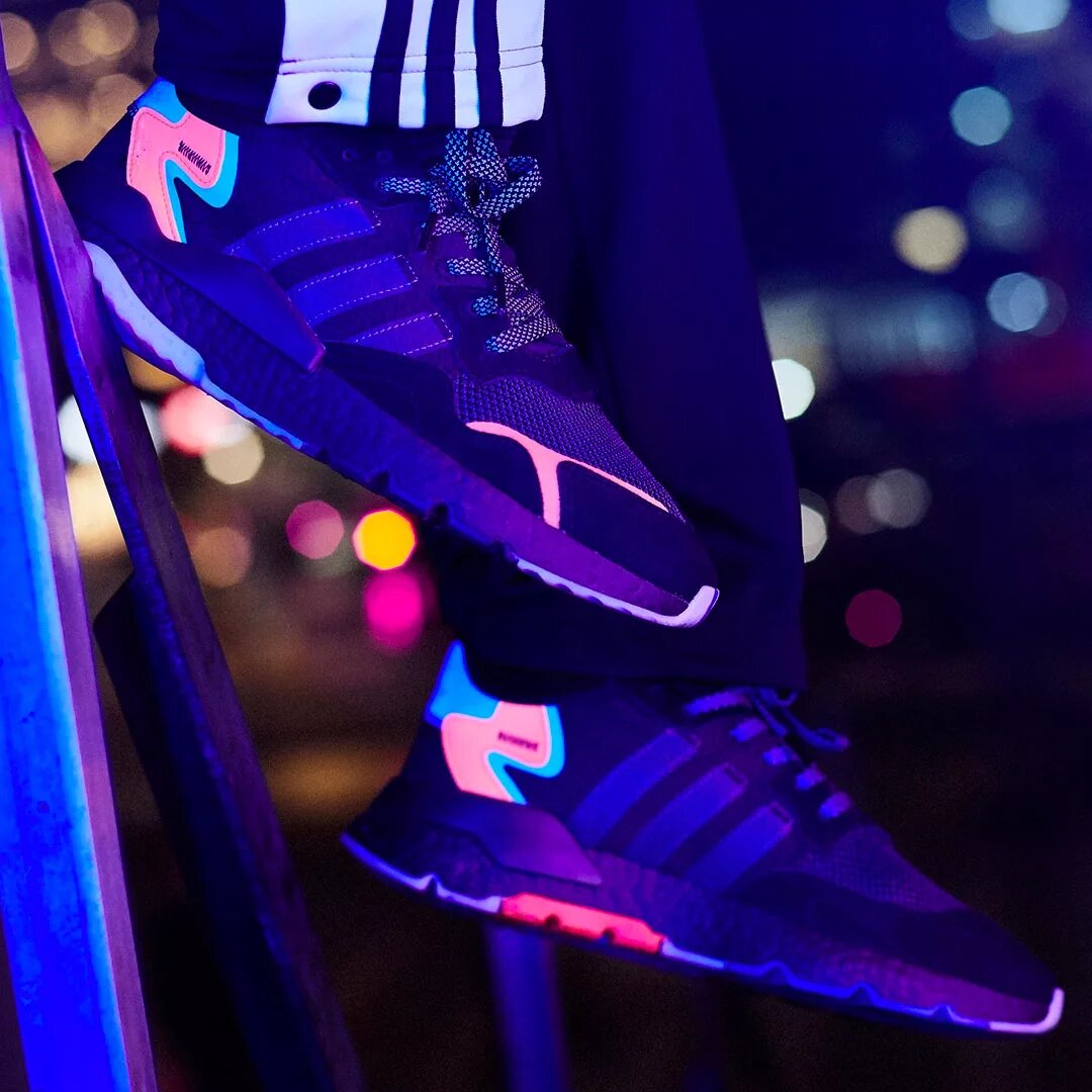 Кроссовки адидас x9000l4. Adidas Night Jogger космос. Найт Белл адидас. Adidas Night Jogger Azul.