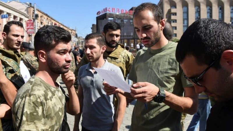 Армения объявила о полной мобилизации