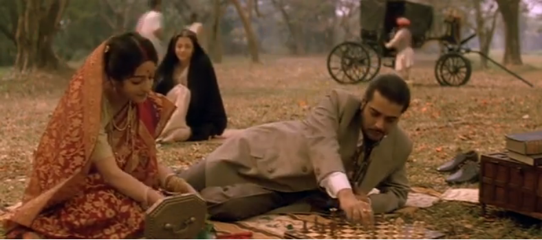 Кадр из фильма "Песчинка"