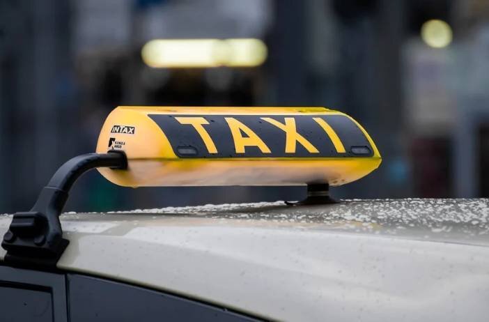 Такси. Фото: https://pixabay.com