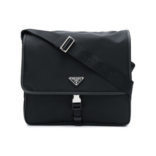 Prada, 71600 рублей
