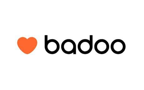 Популярное приложение для знакомств Badoo в своем приложении добавило галочку «я вакцинирован». Теперь, каждый из пользователей может узнать о ковид-статусе своего партнера и убедиться в безопасности. Пока что это все кажется смешным и может, даже, не уместным, но факт остается фактом. Более того, нас ожидает, что большинство приложений для коммуникаций между людьми, (это может быть и Профи ру и Юду) введут подобные опции. Согласно последним опросам 72% людей интересно узнать о ковиде или вакцинации партнера. Этот интерес значительно превышает интерес к СПИД и ВИЧ.