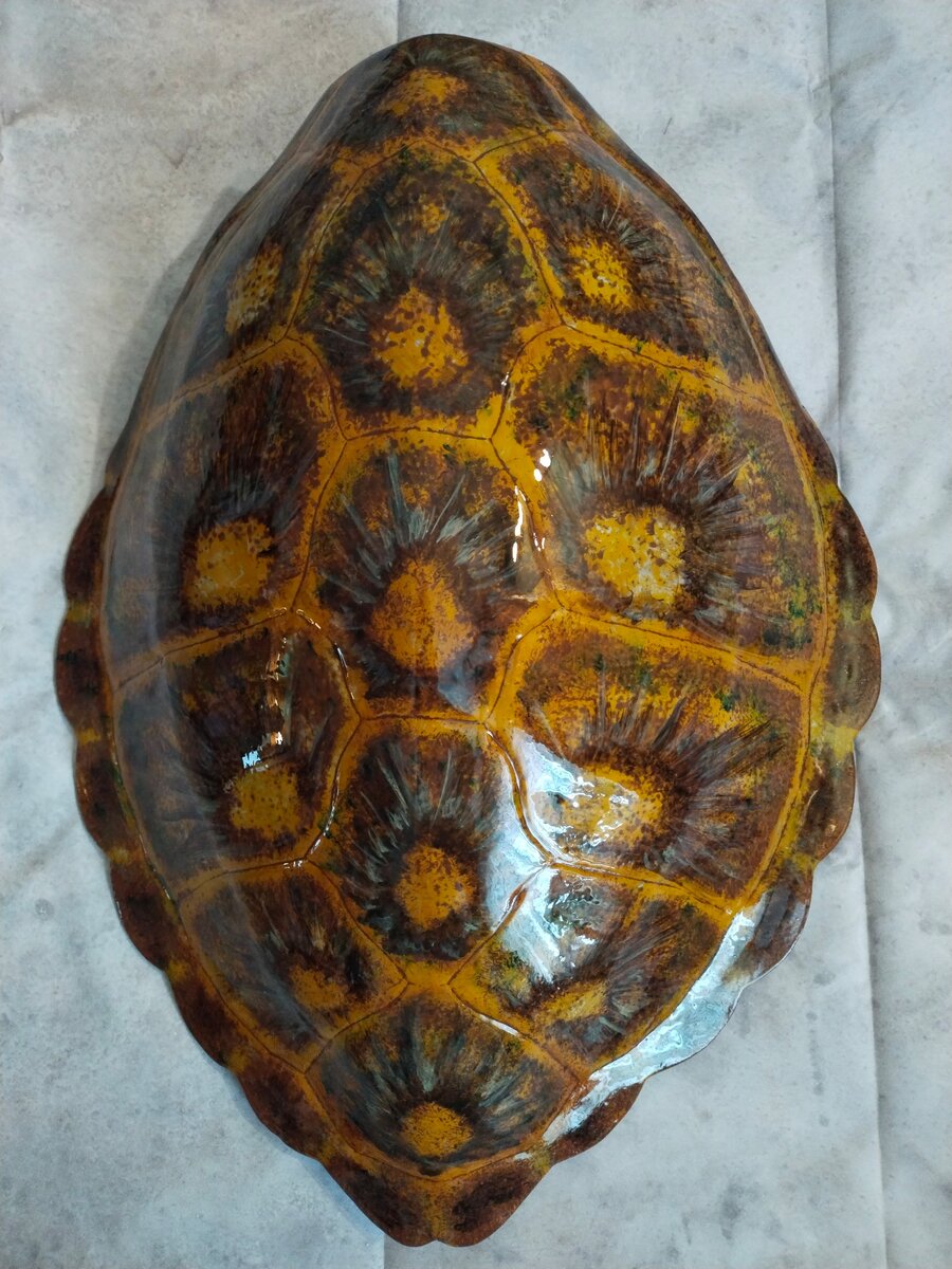 can you distinguish as a real shield and which one is painted? My new tinbe Timbe shield for order, it is very beautiful when held in hand. Tinbe shield with beautiful pictures a real work of art from a wonderful artist. beautiful Tinbe shield, щит Тинбэ настоящее произведение искусства от замечательного художника. красивый щит Тинбэ (ручная работа) новый щит Тинбэ, Попались на крючок, морские черепашки, сразу пошли на щит, для защиты важнее, щит Тинбэ моего изготовления для Рюкю Кобудо Shield of my made Tinbe for Ryukyu Kobudo Budopass.com www.uechi-ryu.ru #Tinbe #Shield #Rochin #Kobudo #Ryukyu #Kanegawa #karate #Okinawa #turtle #sea #shimbukan #tessinkan #Тинбэ #Кобудо #Рыбин #Черепаха #щит #Окинава #большойглавный #журавливика #тигр #tiger #драконщит #dragon #Timbe #черепаха #панцирь