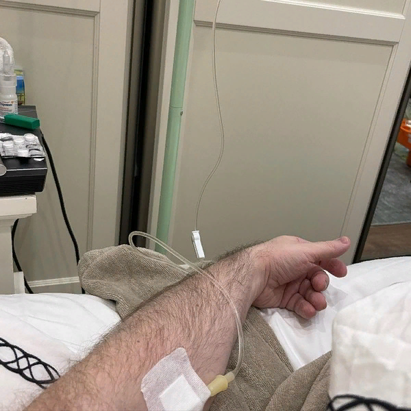 Сейчас Харламов находится в одной из столичных клиник