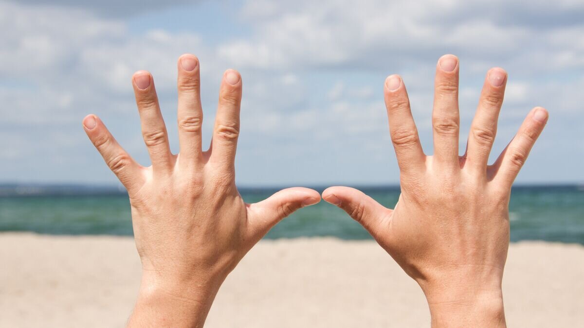    Руки© Fotolia / SENTELLO