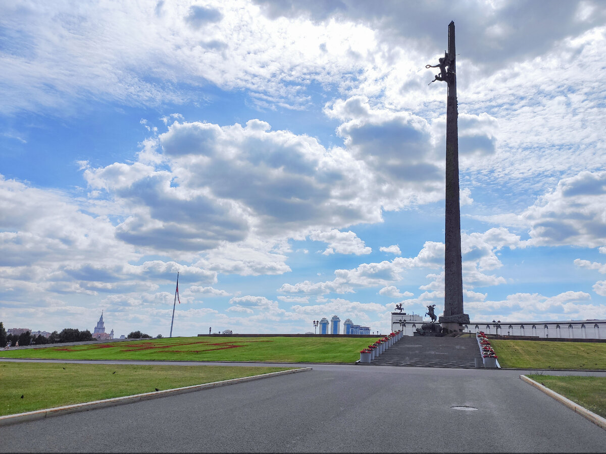 Поклонная гора в москве метро