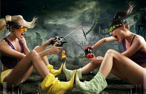 38% Игроков - женщины, причём многие предпочитают игры типо Mortal Combat