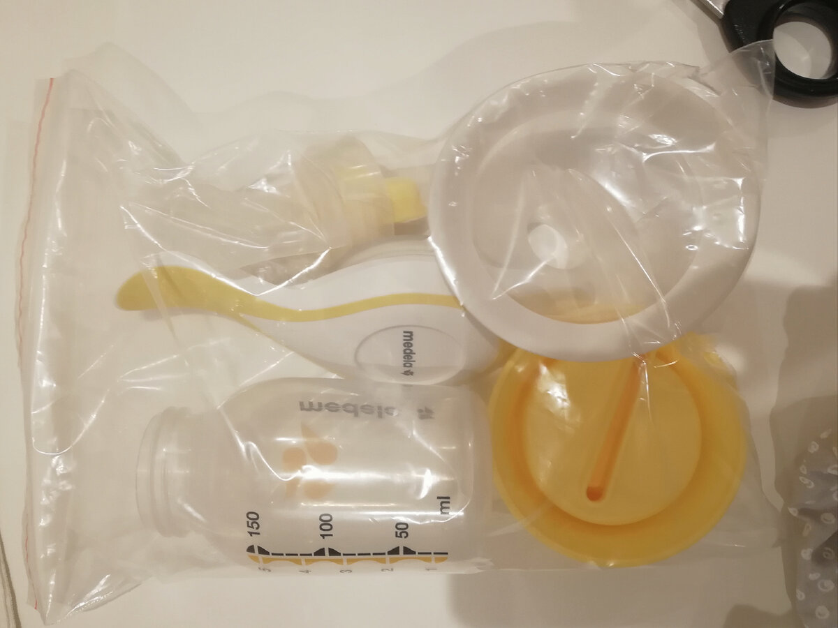 У меня был такой. Ручной. Я его сначала боялась🤣