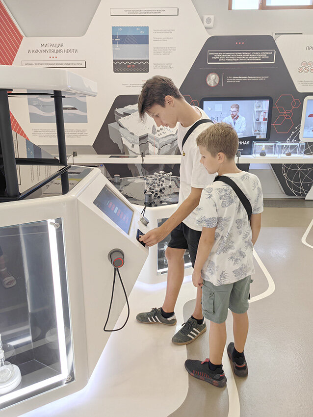 Листайте вправо, чтобы увидеть больше изображений