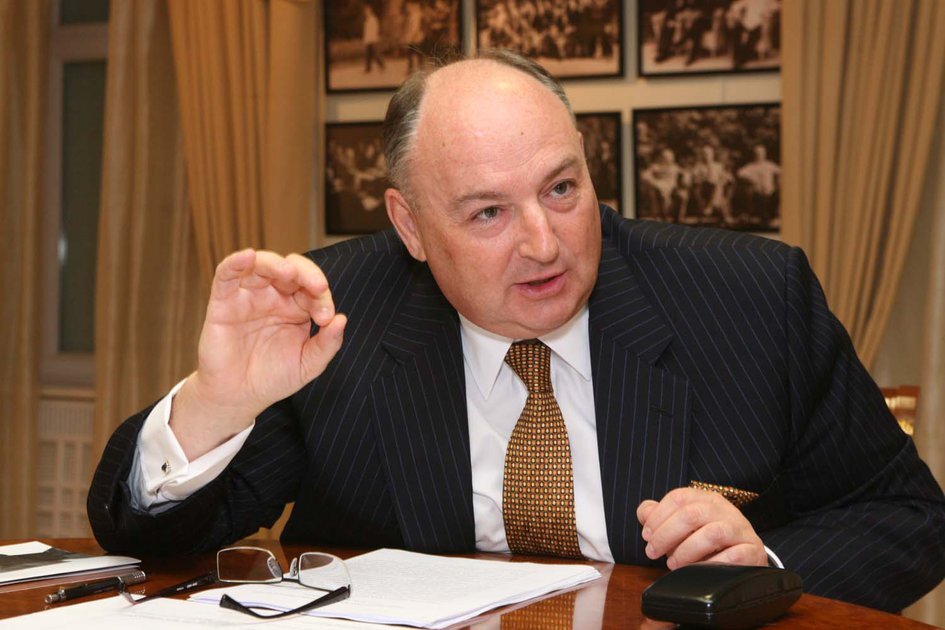 Вячеслав Кантор  https://specsluzhby-all.ru/biografiya-vyacheslav-moshe-kantor/