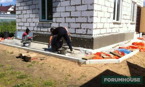 Как отделать цоколь и отмостку | FORUMHOUSE | Дзен